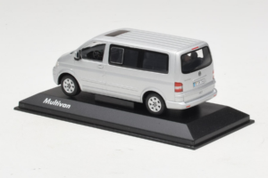 Volkswagen T5 Bus Silver Minichamps 1:43 T5003 Metall — bild 3 av 4