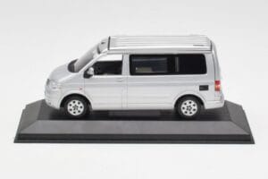 Volkswagen T5 California Silver Minichamps 1:43 7H8099300GPA7W Metall