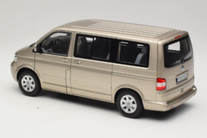 Volkswagen T5 Multivan Beige Metallic Norev 1:18 188602 Metall — bild 4 av 8