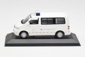 Volkswagen T5 Multivan Bundeswehr Akutläkare Prototyp Minichamps 1:43 400052291-P1 Metall