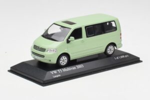 Volkswagen T5 Multivan California Limegrön Minichamps 1:43 400052201 Metall — bild 2 av 4