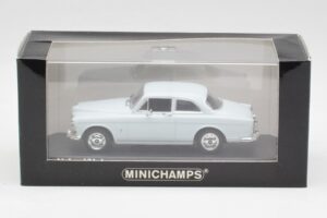 Volvo 121 Amazon Klarblå Minichamps 1:43 430171007 Metall — bild 4 av 4