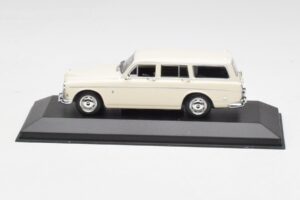 Volvo 121 Amazon Kombi Vit Minichamps 1:43 430171010 Metall