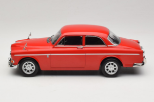 Volvo 123 GT Röd Norev 1:18 188741 Metall — bild 3 av 6