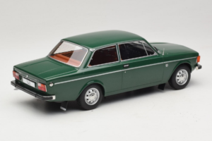 Volvo 142 Grön MCG 1:18 MCG18005 Metall — bild 2 av 6