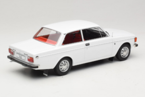 Volvo 142 Vit MCG 1:18 MCG18445 Metall — bild 2 av 6