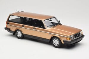 Volvo 240 GL Kombi Gold Metallic Minichamps 1:18 155171415 Metall — bild 4 av 6