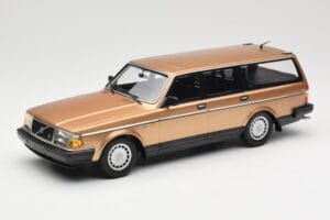 Volvo 240 GL Kombi Gold Metallic Minichamps 1:18 155171415 Metall