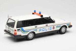 Volvo 240 GL Kombi Polis Sweden Minichamps 1:18 155171480 Metall — bild 2 av 6