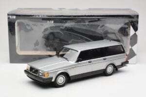 Volvo 240 GL Estate Silver Minichamps 1:18 155171416 Metall — bild 6 av 6