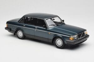 Volvo 240 GL Petrol Metallic Minichamps 1:18 155171407 Metall — bild 4 av 6