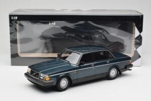 Volvo 240 GL Petrol Metallic Minichamps 1:18 155171407 Metall — bild 6 av 6