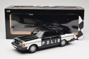 Volvo 240 GL Polis Sweden Svart Minichamps 1:18 155171497 Metall — bild 6 av 6