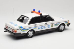 Volvo 240 GL Polis Sweden Minichamps 1:18 155171490 Metall — bild 2 av 6