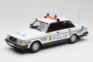 Volvo 240 GL Polis Sweden Minichamps 1:18 155171490 Metall