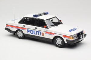 Volvo 240 GL Politi Norway Minichamps 1:18 155171491 Metall — bild 4 av 6