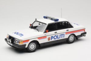 Volvo 240 GL Politi Norway Minichamps 1:18 155171491 Metall