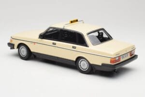 Volvo 240 GL Taxi Minichamps 1:18 155171494 Metall — bild 5 av 6