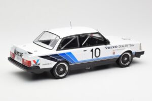 Volvo 240 Turbo #10 R. Francevic Winner ATCC 1986 IXO 1:18 18RMC176 Metall — bild 2 av 6