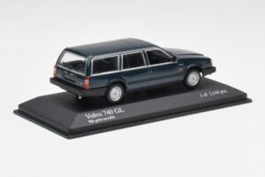 Volvo 740 GL Estate Blågrön Metallic Minichamps 1:43 943171713 Metall — bild 2 av 4
