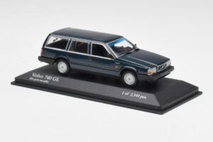 Volvo 740 GL Estate Blågrön Metallic Minichamps 1:43 943171713 Metall — bild 3 av 4
