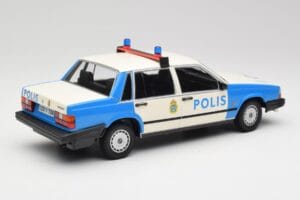 Volvo 740 GL Polis Sverige Minichamps 1:18 155171791 Metall — bild 2 av 6