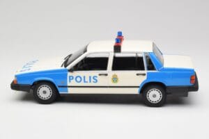 Volvo 740 GL Polis Sverige Minichamps 1:18 155171791 Metall — bild 3 av 6