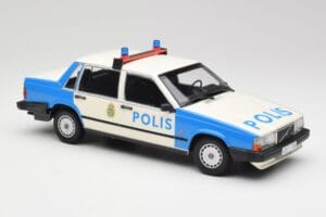 Volvo 740 GL Polis Sverige Minichamps 1:18 155171791 Metall — bild 4 av 6