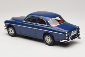 Volvo Amazon Midnight Blue Norev 1:18 188740 Metall — bild 4 av 7