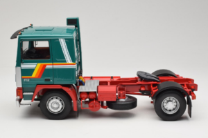 Volvo F1220 Grön Röd Road Kings 1:18 RK180032 Metall — bild 4 av 8