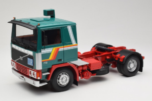 Volvo F1220 Grön Röd Road Kings 1:18 RK180032 Metall