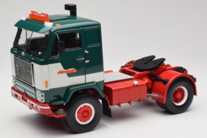 Volvo F88 Bilspedition Grön Vit MCG 1:18 MCG18139 Metall