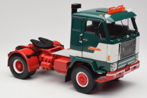 Volvo F88 Bilspedition Grön Vit MCG 1:18 MCG18139 Metall — bild 6 av 8