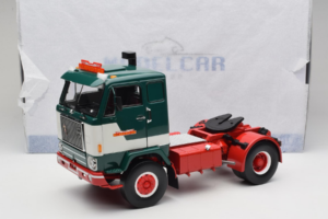 Volvo F88 Bilspedition Grön Vit MCG 1:18 MCG18139 Metall — bild 8 av 8
