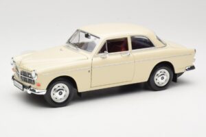 Volvo P121 Amazon Vit Revell 1:18 08866 Metall