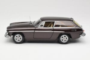 Volvo P1800 ES Brun Metallic Minichamps 1:18 100171615 Metall — bild 4 av 8