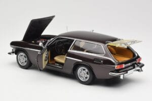 Volvo P1800 ES Brun Metallic Minichamps 1:18 100171615 Metall — bild 5 av 8