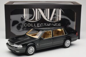 Volvo S90 Royal Green DNA 1:18 DNA000090 Metall — bild 6 av 6