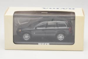Volvo XC90 Svart Safir Minichamps 1:43 38704 Metall — bild 4 av 4