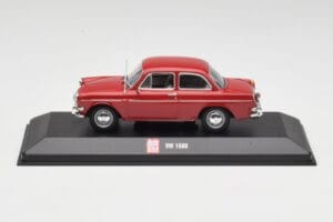Volkswagen 1500 Ruby Röd Minichamps 1:43 VW001 Metall