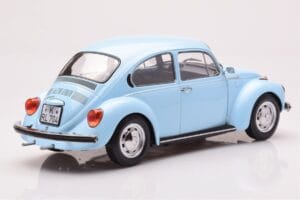 Volkswagen Beetle 1303 Ljusblå Norev 1:18 188532 Metall — bild 2 av 6