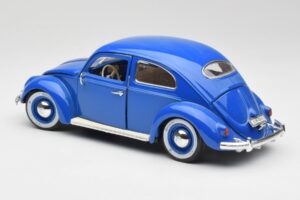 Volkswagen Beetle Blå Bburago 1:18 23124646 Metall — bild 7 av 8