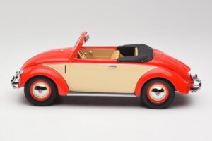 Volkswagen Beetle Hebmuller Cabriolet Röd & Kräm Minichamps 1:18 107054231 Resin — bild 3 av 6