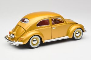 Volkswagen Beetle Guld Bburago 1:18 3361 Metall — bild 3 av 8