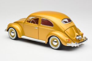 Volkswagen Beetle Guld Bburago 1:18 3361 Metall — bild 7 av 8