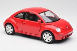 Volkswagen New Beetle Röd Bburago 1:18 8185108 Metall — bild 6 av 8