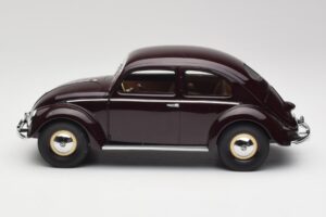 Volkswagen Beetle Ruby Röd Minichamps 1:18 107054002 Resin — bild 3 av 6