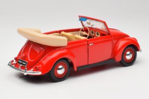 Volkswagen Cabriolet Ruby Röd Maisto 1:18 32826 Metall — bild 3 av 8