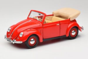 Volkswagen Cabriolet Ruby Röd Maisto 1:18 32826 Metall