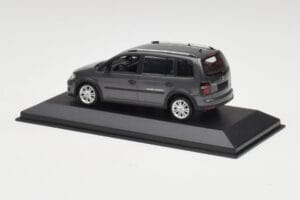 Volkswagen Cross Touran Platinum Grå Minichamps 1:43 400056170 Metall — bild 3 av 4